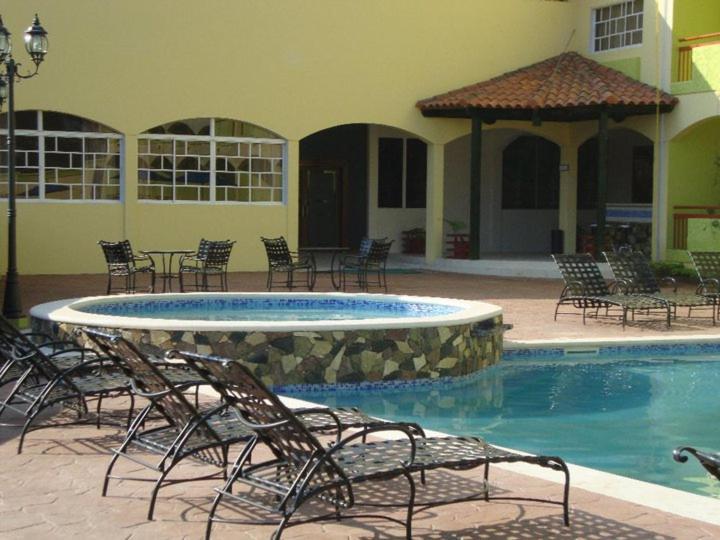 Hotel Novus Caoba Esperanza Ngoại thất bức ảnh